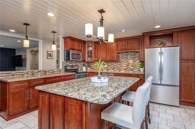 910 Bright Avenue, Vandalia, OH 45377