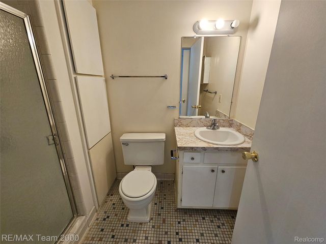 33234 KINGSLANE 11, Farmington, MI 48336