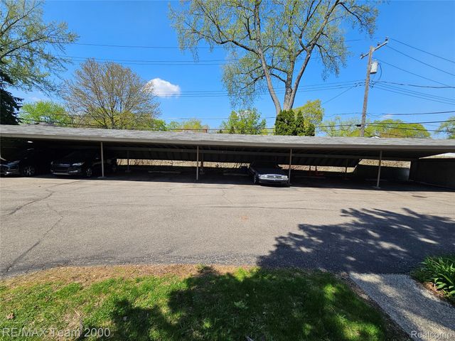 33234 KINGSLANE 11, Farmington, MI 48336