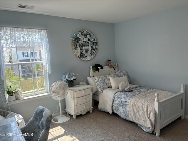 2 Minnow Avenue, Barnegat, NJ 08005