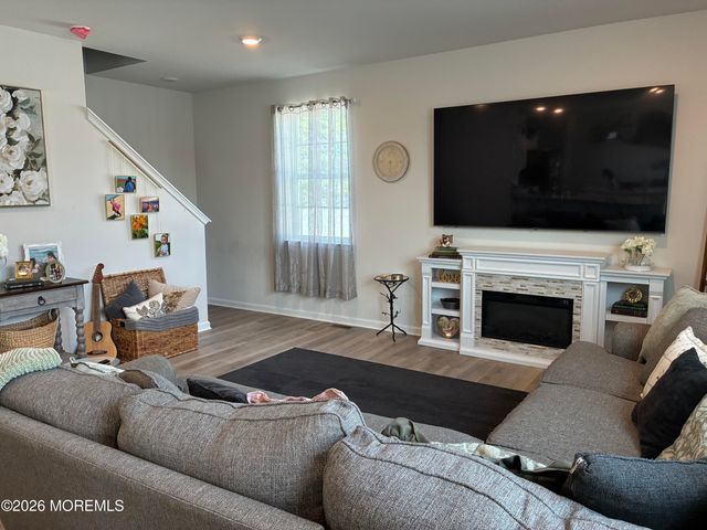 2 Minnow Avenue, Barnegat, NJ 08005