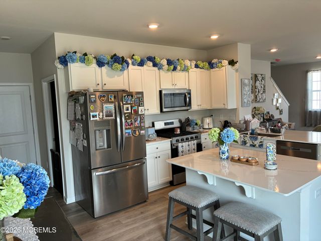 2 Minnow Avenue, Barnegat, NJ 08005