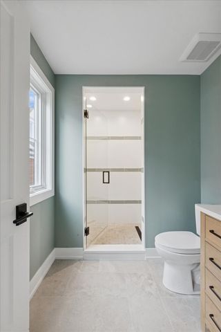 153 S Kenmore Avenue, Elmhurst, IL 60126