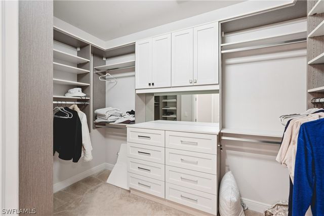 2139 Marquesa CIR, Naples, FL 34112