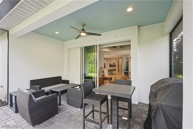 2139 Marquesa CIR, Naples, FL 34112