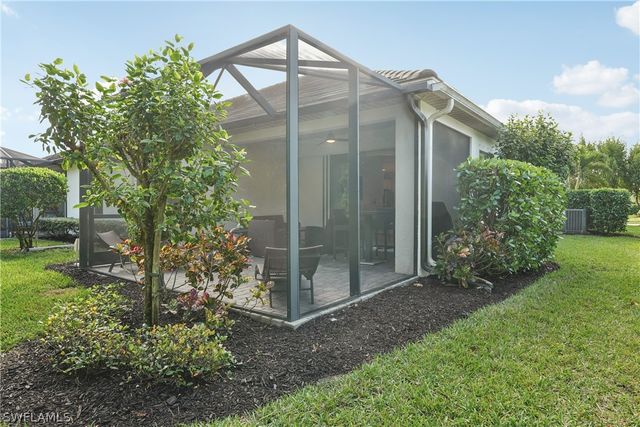 2139 Marquesa CIR, Naples, FL 34112