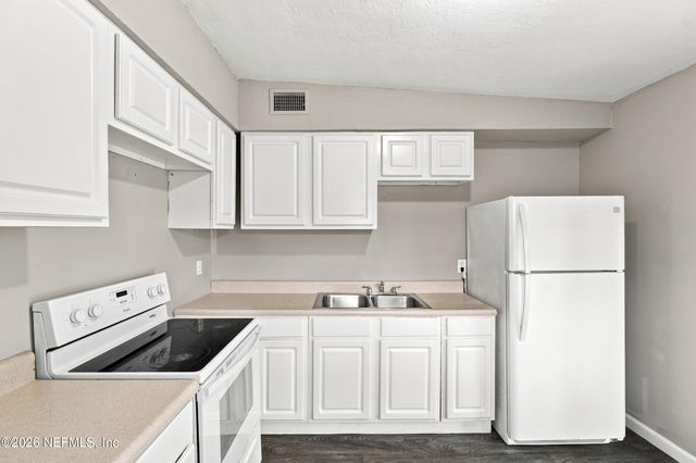 2212 W 12TH Street, Jacksonville, FL 32209