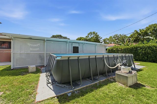 1419 SW 76th Court, Miami, FL 33144