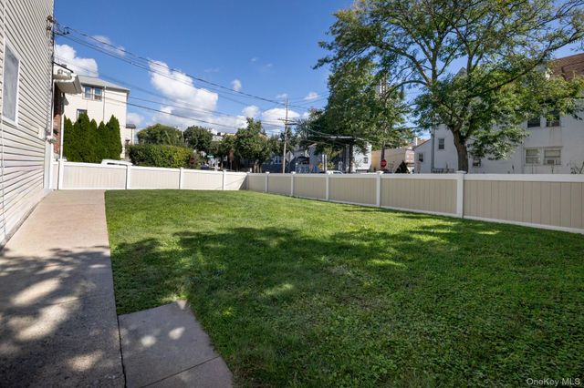 44 Lafayette Avenue, New Rochelle, NY 10801
