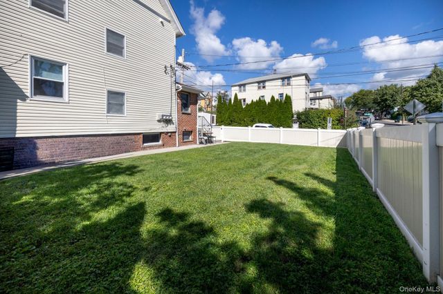 44 Lafayette Avenue, New Rochelle, NY 10801