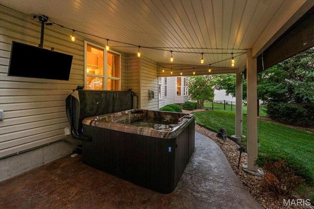 207 Irish Hound Drive, O'fallon, MO 63368