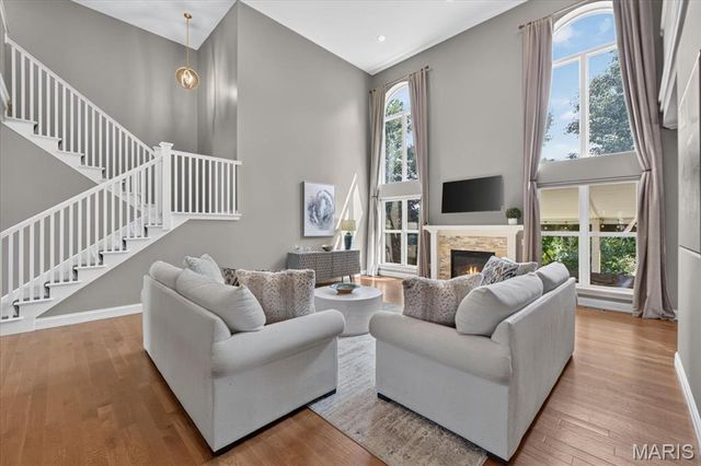 207 Irish Hound Drive, O'fallon, MO 63368