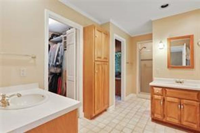 119 Woodlawn NE Drive, Marietta, GA 30067