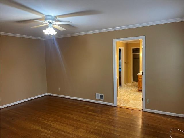 119 Woodlawn NE Drive, Marietta, GA 30067