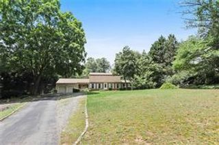 119 Woodlawn NE Drive, Marietta, GA 30067