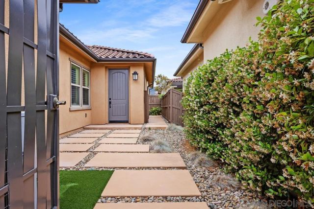 8169 Auberge Cir, San Diego, CA 92127