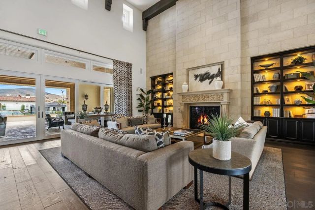 8169 Auberge Cir, San Diego, CA 92127