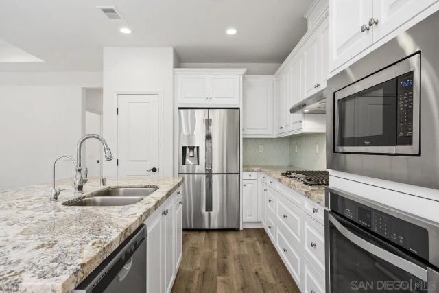 8169 Auberge Cir, San Diego, CA 92127