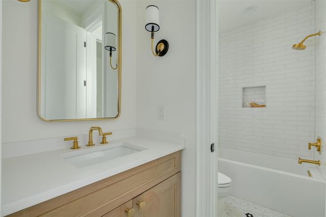 461 47TH AVENUE N, St Petersburg, FL 33703