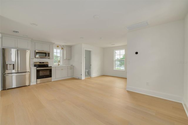 461 47TH AVENUE N, St Petersburg, FL 33703