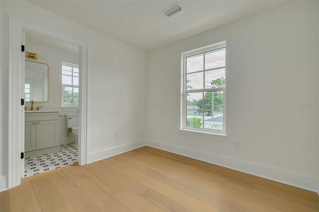 461 47TH AVENUE N, St Petersburg, FL 33703