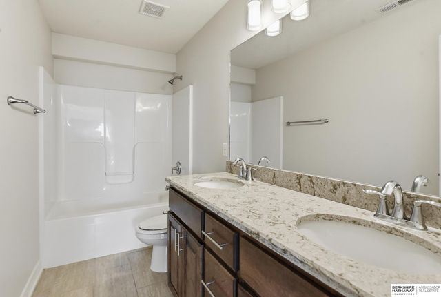 4408 S 198th Street, Omaha, NE 68135