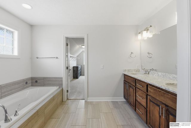 4408 S 198th Street, Omaha, NE 68135