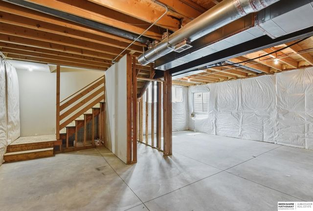 4408 S 198th Street, Omaha, NE 68135