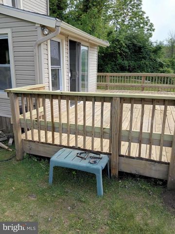 17 HIGGINSVILLE LN, Mount Royal, NJ 08061