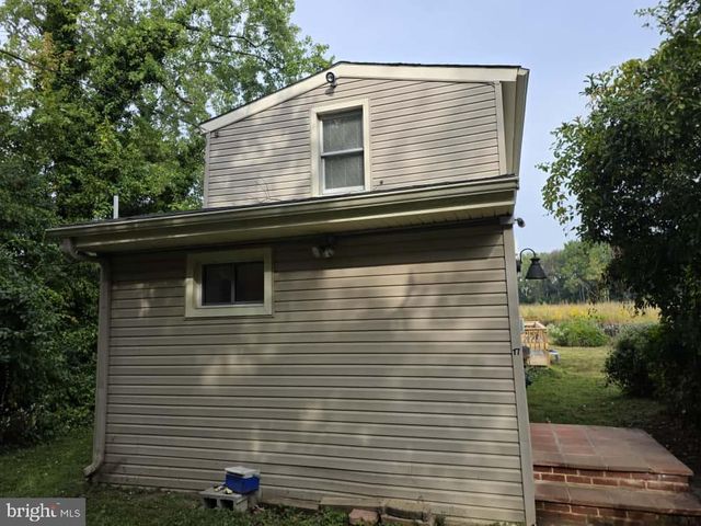 17 HIGGINSVILLE LN, Mount Royal, NJ 08061