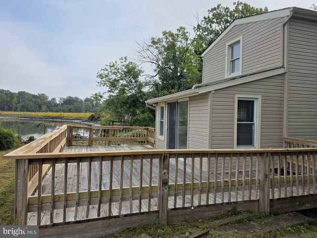 17 HIGGINSVILLE LN, Mount Royal, NJ 08061