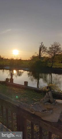 17 HIGGINSVILLE LN, Mount Royal, NJ 08061