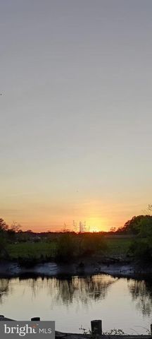 17 HIGGINSVILLE LN, Mount Royal, NJ 08061