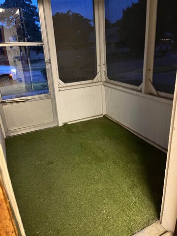 646 Gypsum Ave, Salina, KS 67401