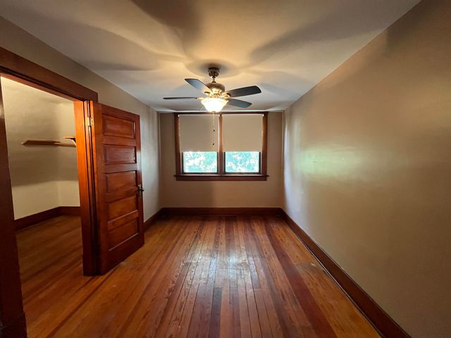 646 Gypsum Ave, Salina, KS 67401