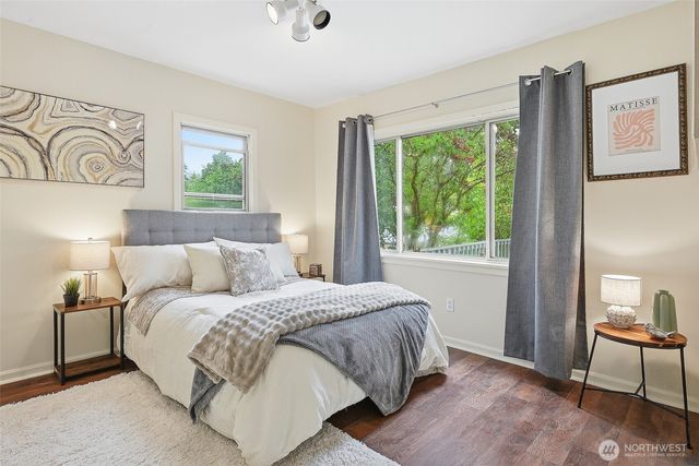 17633 10th Avenue NE, Shoreline, WA 98155