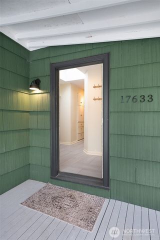 17633 10th Avenue NE, Shoreline, WA 98155