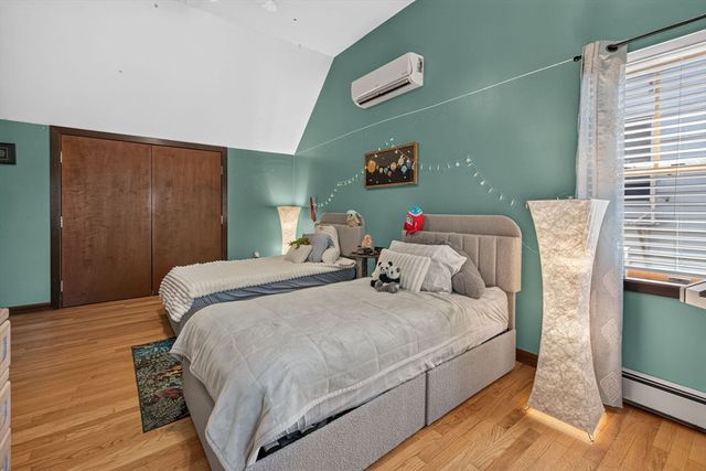 55 Irving St, Fall River, MA 02723