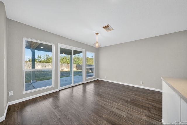 15515 FlowingSpg, San Antonio, TX 78247