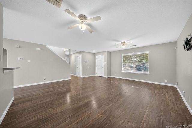 15515 FlowingSpg, San Antonio, TX 78247