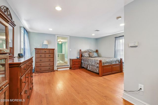 12 Willow Brook Road, Freehold, NJ 07728
