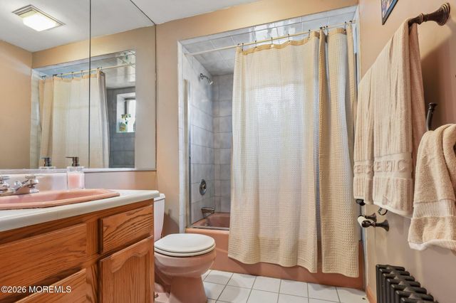 12 Willow Brook Road, Freehold, NJ 07728