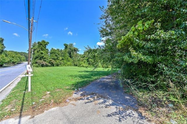 2990 Stone Hogan Conn Road, Atlanta, GA 30331