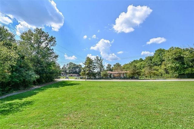 2990 Stone Hogan Conn Road, Atlanta, GA 30331