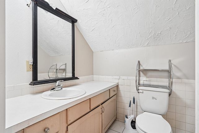 309 W 12TH Street, Cedar Falls, IA 50613