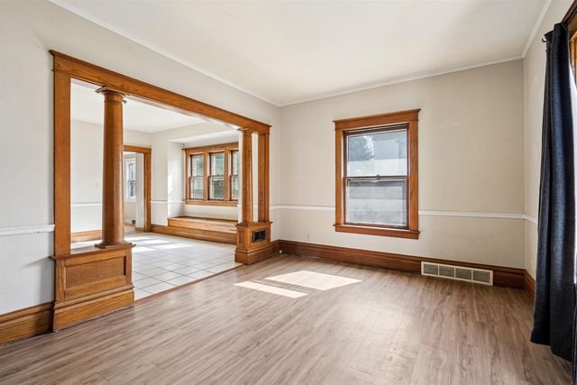 309 W 12TH Street, Cedar Falls, IA 50613