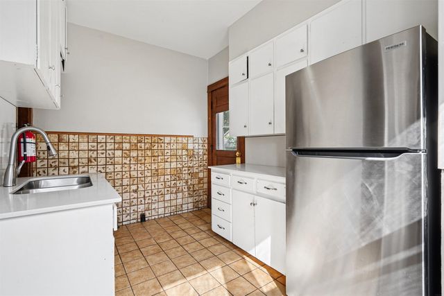 309 W 12TH Street, Cedar Falls, IA 50613