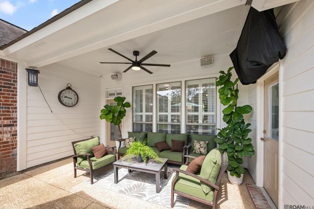 8915 Foxgate Dr, Baton Rouge, LA 70809