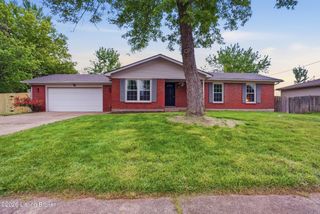 6507 Cady Dr, Louisville, KY 40258