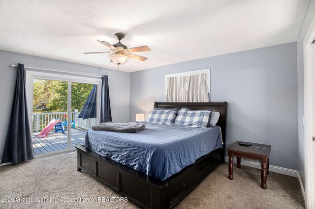 1206 N Waverly Road, Dimondale, MI 48821